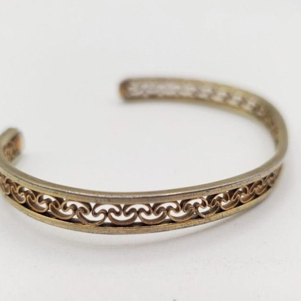 Vintage Krementz Filigree Cuff Bracelet – Elegant & Timeless Jewelry
